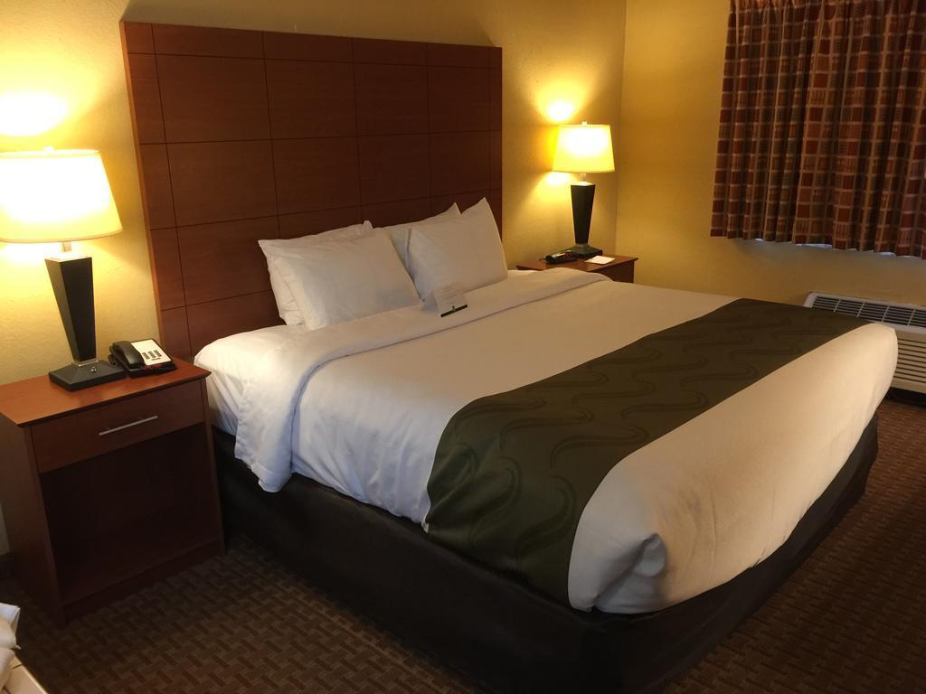 Quality Inn & Suites Wisconsin Dells Downtown - Waterparks Area Εξωτερικό φωτογραφία