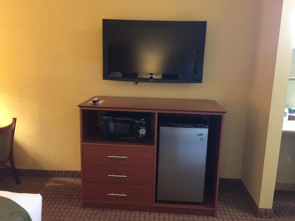 Quality Inn & Suites Wisconsin Dells Downtown - Waterparks Area Εξωτερικό φωτογραφία