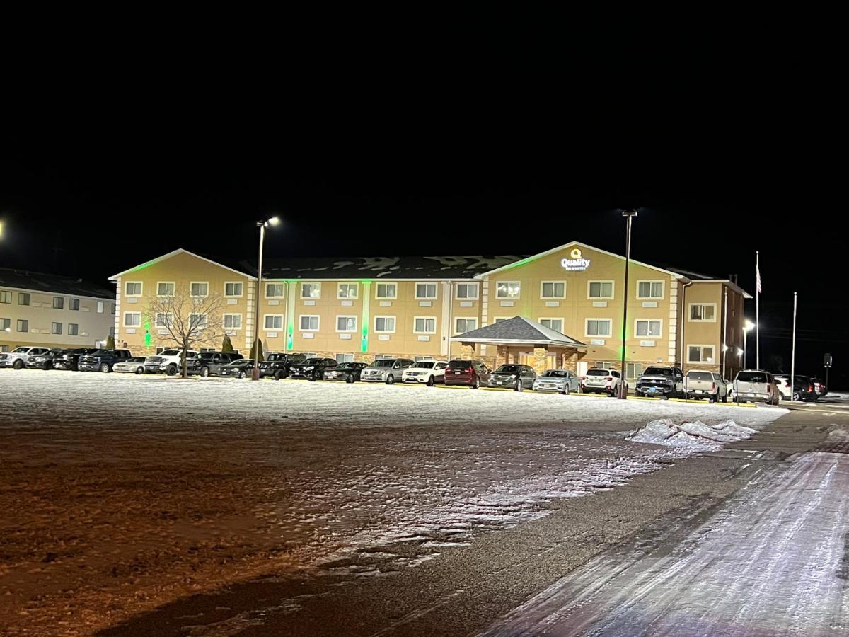 Quality Inn & Suites Wisconsin Dells Downtown - Waterparks Area Εξωτερικό φωτογραφία