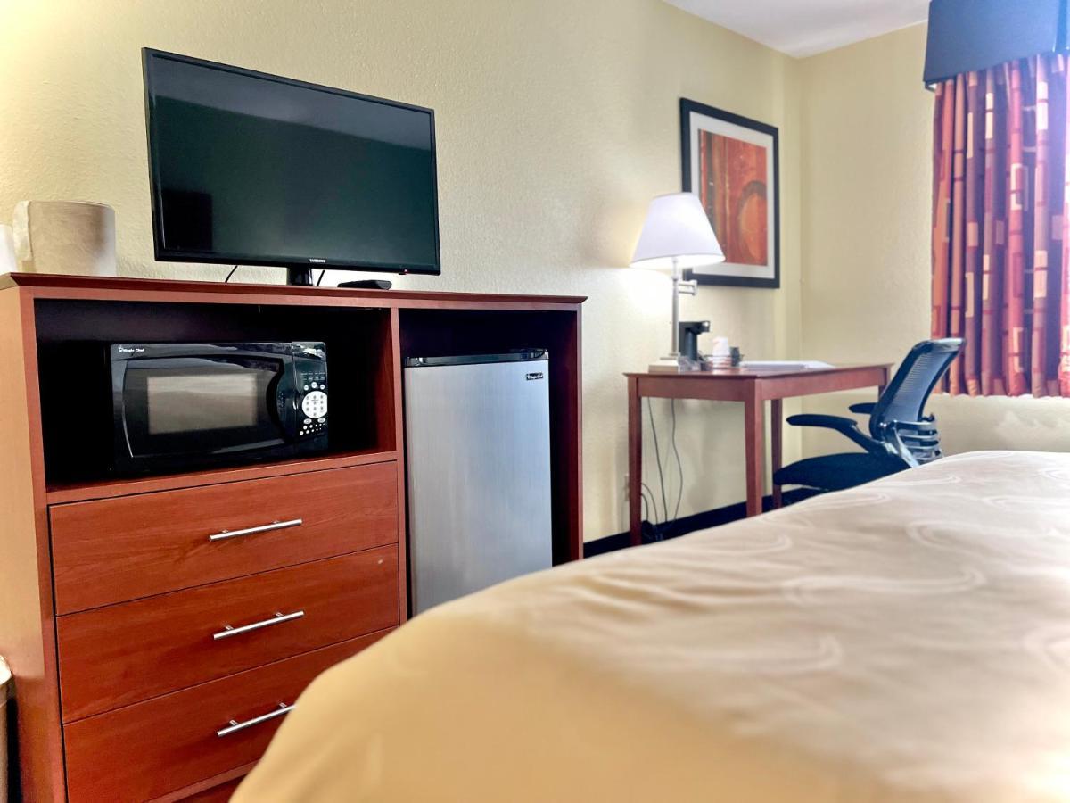Quality Inn & Suites Wisconsin Dells Downtown - Waterparks Area Εξωτερικό φωτογραφία