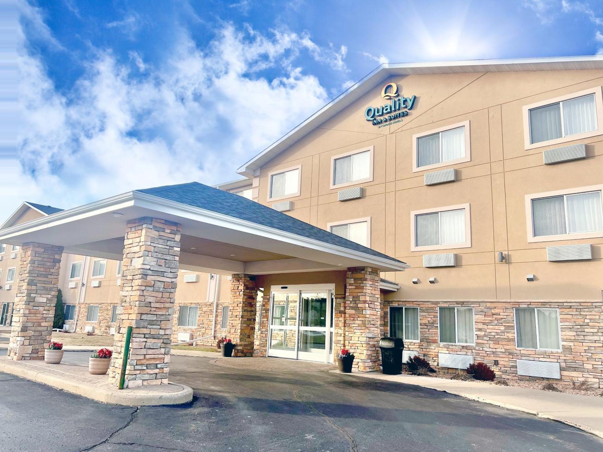 Quality Inn & Suites Wisconsin Dells Downtown - Waterparks Area Εξωτερικό φωτογραφία