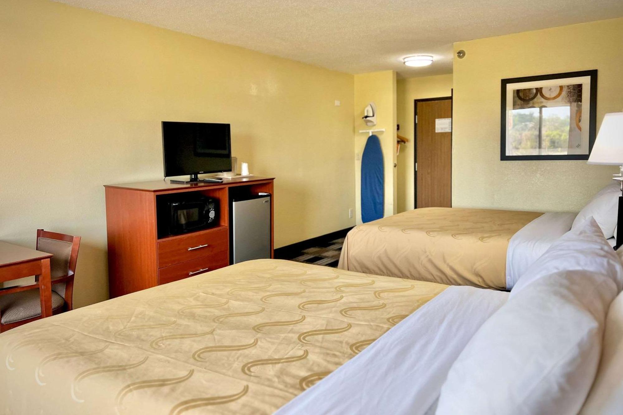 Quality Inn & Suites Wisconsin Dells Downtown - Waterparks Area Εξωτερικό φωτογραφία