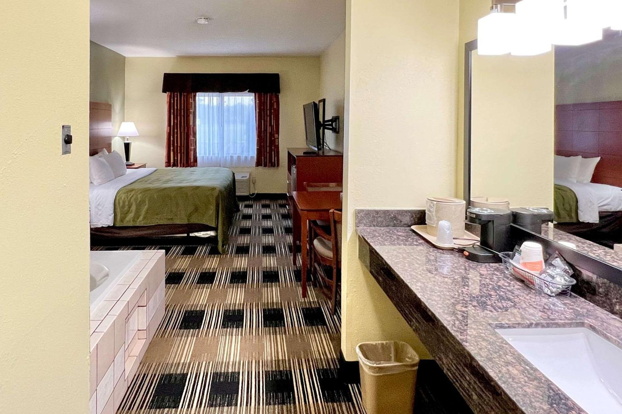 Quality Inn & Suites Wisconsin Dells Downtown - Waterparks Area Εξωτερικό φωτογραφία